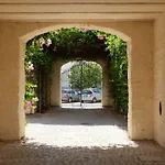 Flattered To Be In Algarve Ταβίρα