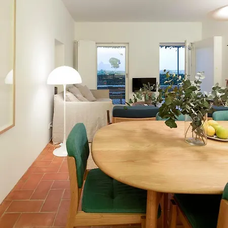 Flattered To Be In Algarve * تافيرا