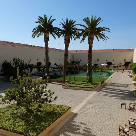 Flattered To Be In Algarve Tavira