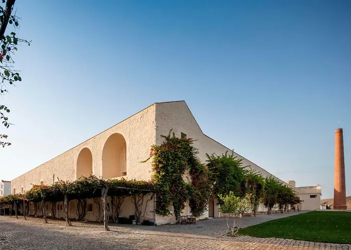 Flattered To Be In Algarve Apartment *